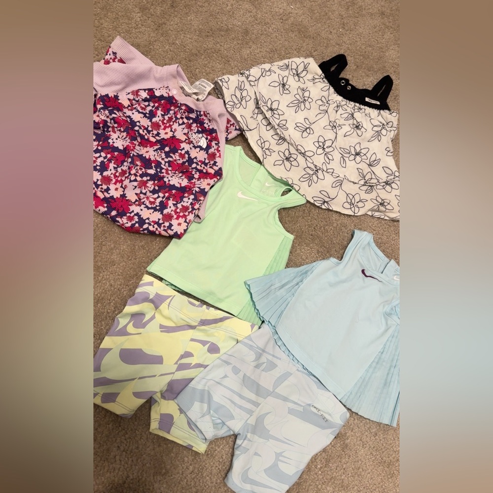 North face&Nike&Calvin Klein Girls Clothing Bundle Size 12 months